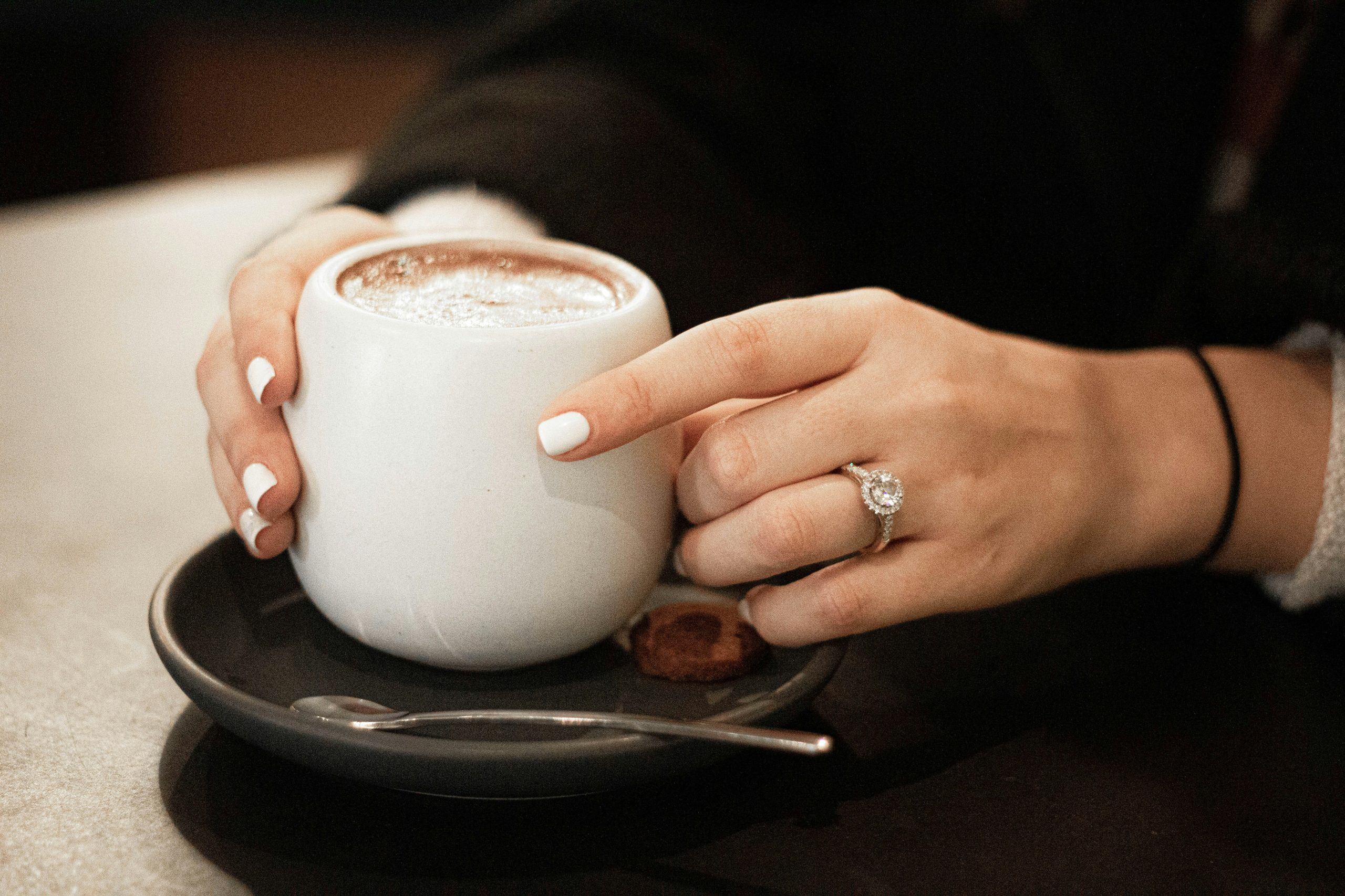 nail salo rutile image